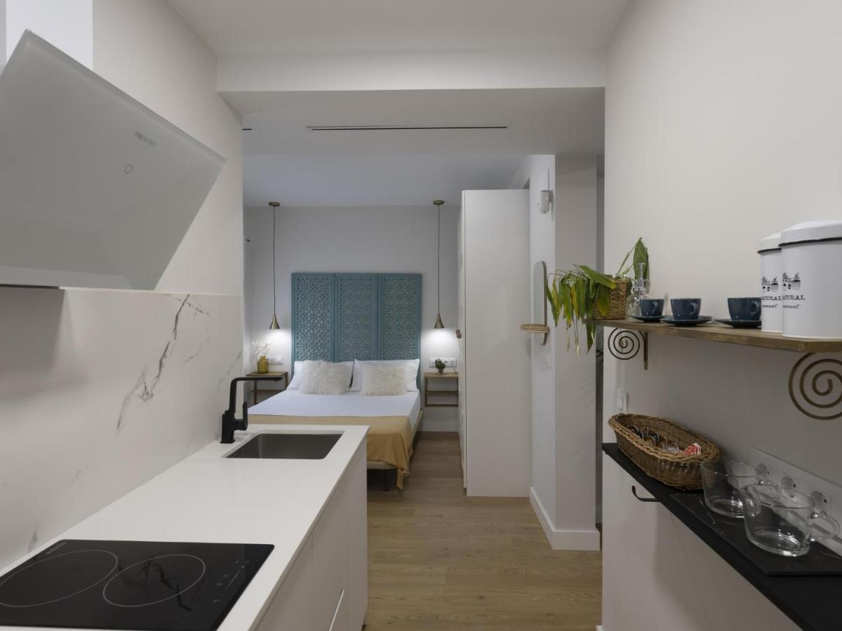 Beautiful Blue Triana Apartment Севилья Экстерьер фото