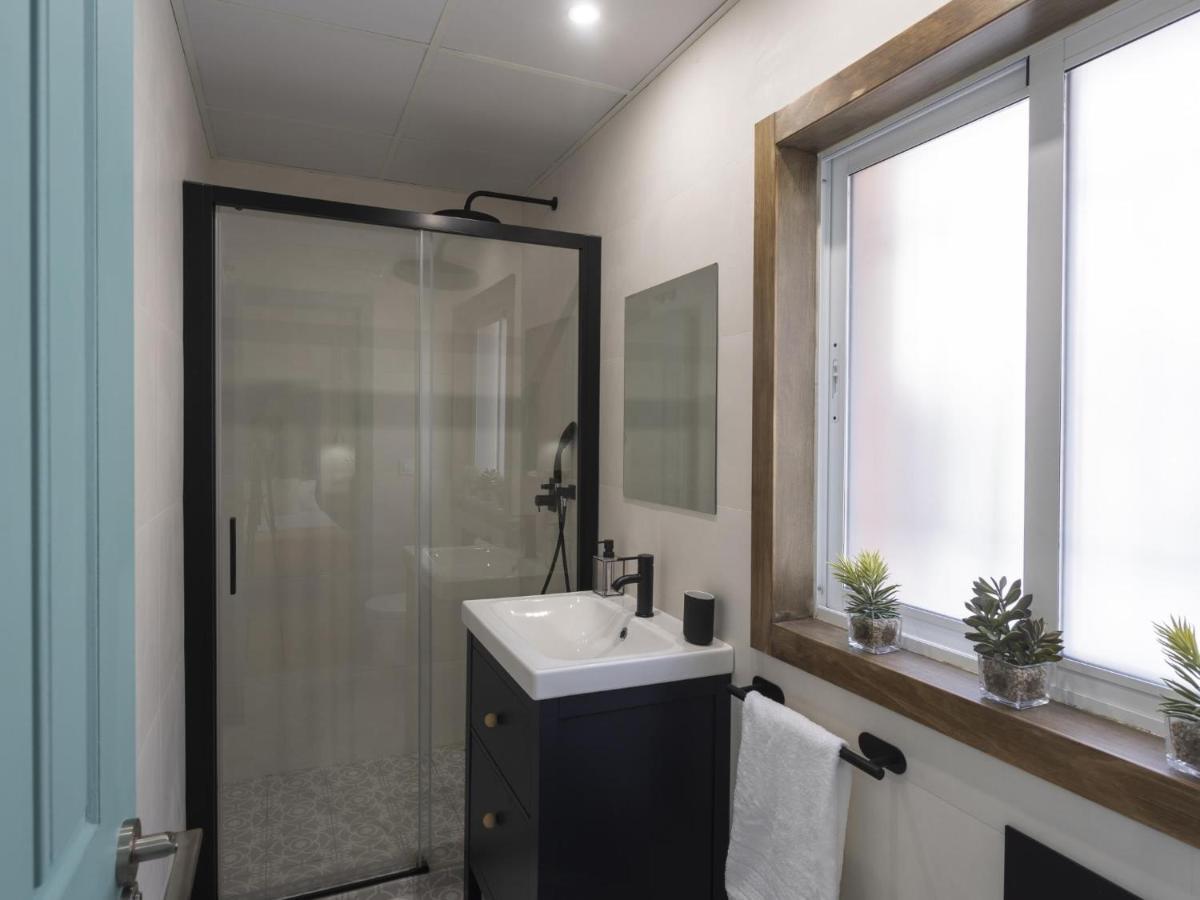 Beautiful Blue Triana Apartment Севилья Экстерьер фото