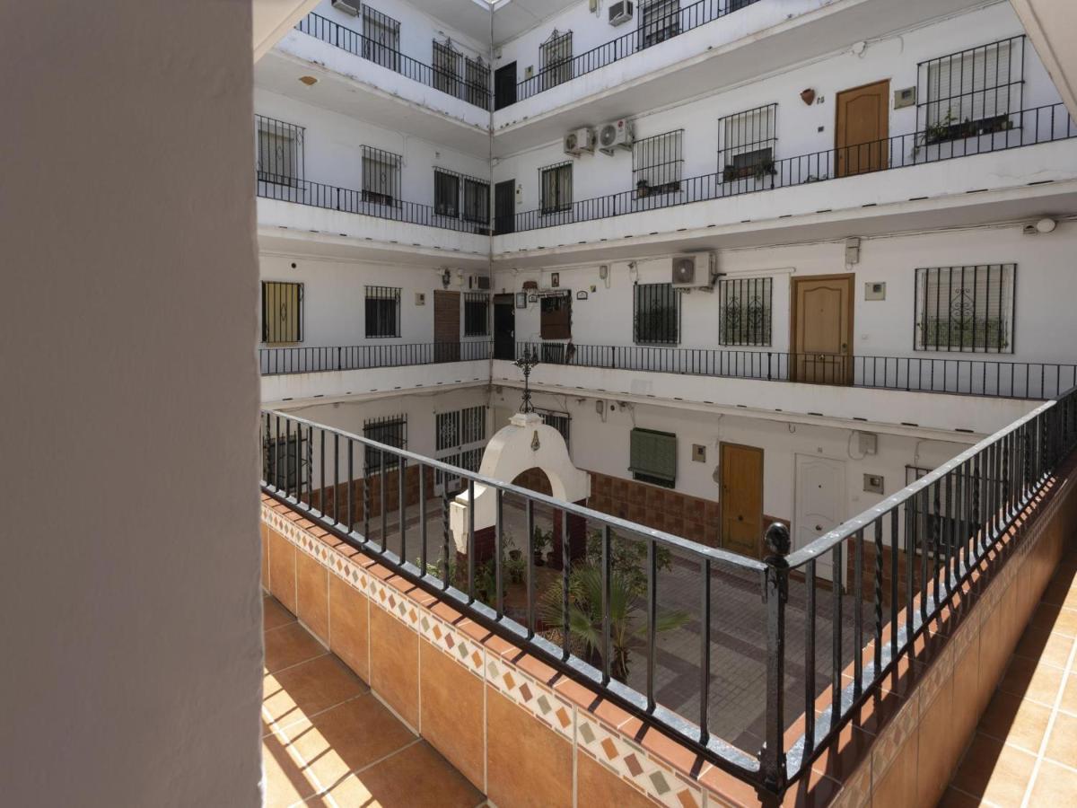 Beautiful Blue Triana Apartment Севилья Экстерьер фото