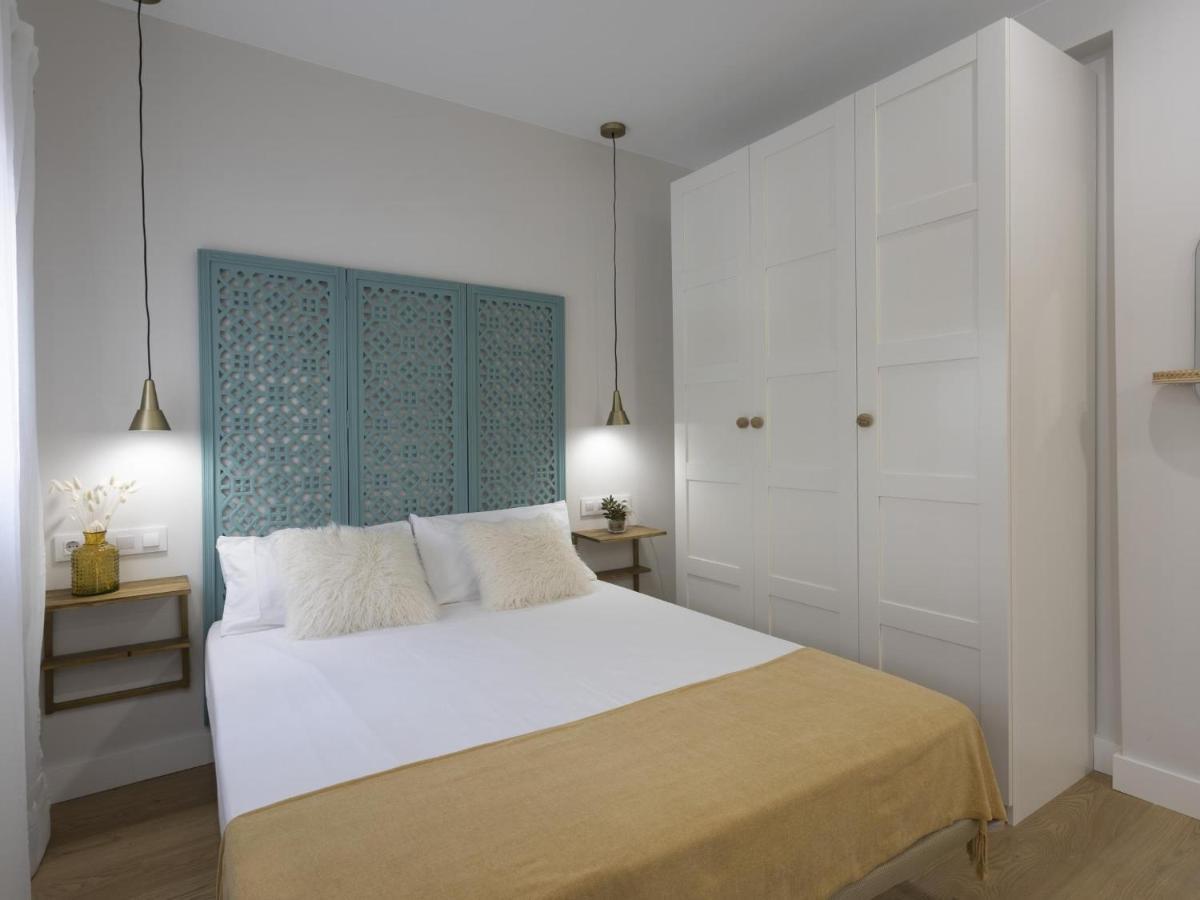 Beautiful Blue Triana Apartment Севилья Экстерьер фото