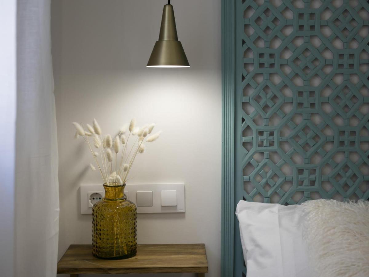 Beautiful Blue Triana Apartment Севилья Экстерьер фото