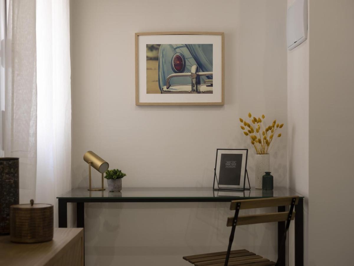 Beautiful Blue Triana Apartment Севилья Экстерьер фото